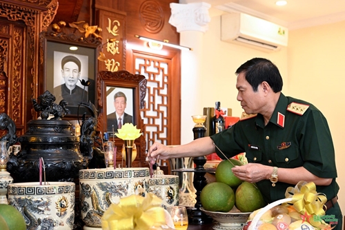 Thượng tướng Nguyễn Tân Cương tri ân các đồng chí nguyên lãnh đạo Đảng, Nhà nước, Quân đội